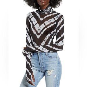 𝐀𝐅𝐑𝐌 Zadie Abstract Black and White Chevron Semi-Sheer Women's Top Size Medium